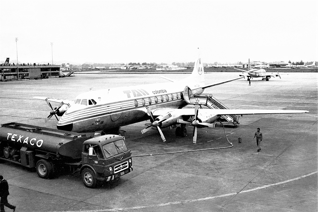 Vickers Viscount HK-1058